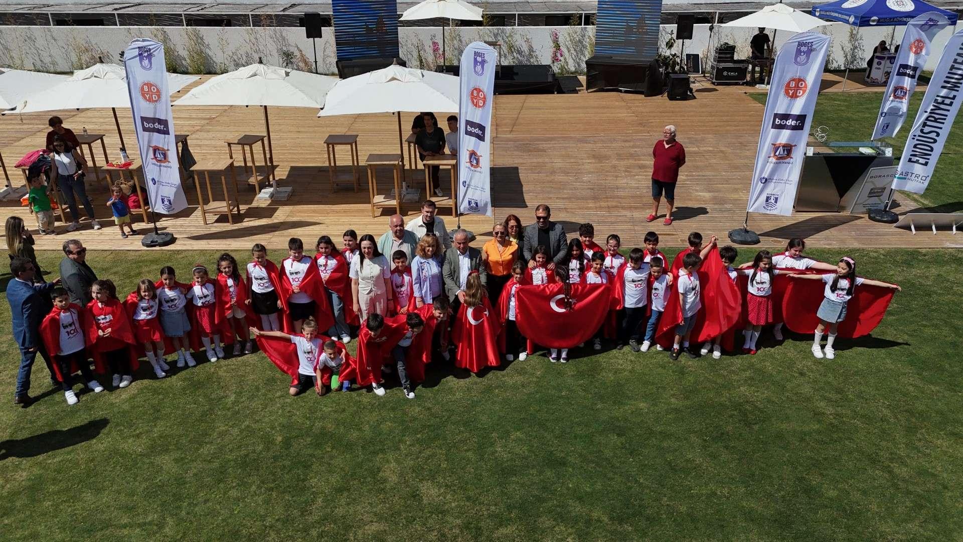 BİTEZ’İN YENİ FESTİVALİ RENKLİ GÖRÜNTÜLERLE GEÇTİ