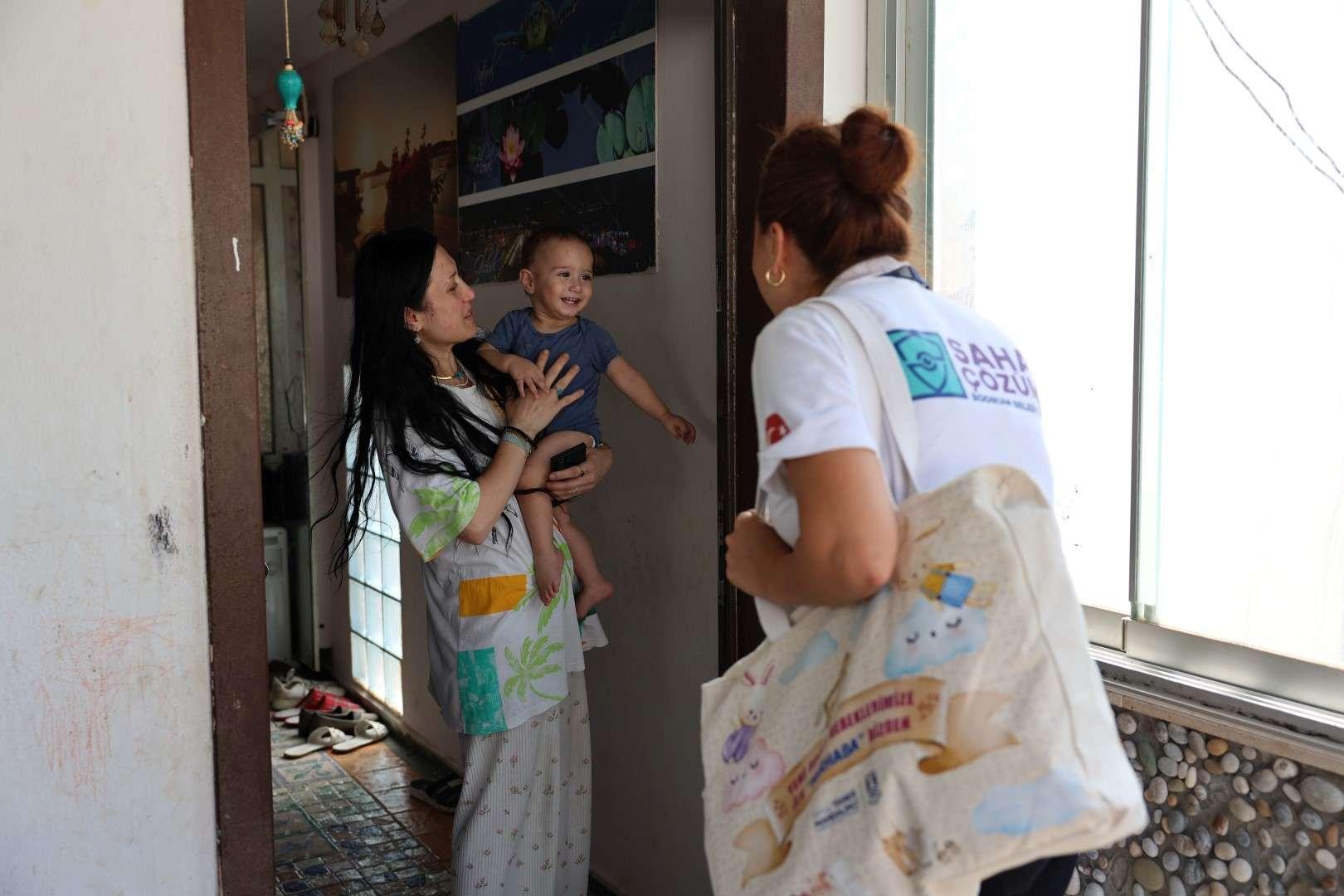 BODRUM BELEDİYESİ YENİ BEBEK SAHİBİ OLAN AİLELERİN YANINDA OLMAYA DEVAM EDİYOR