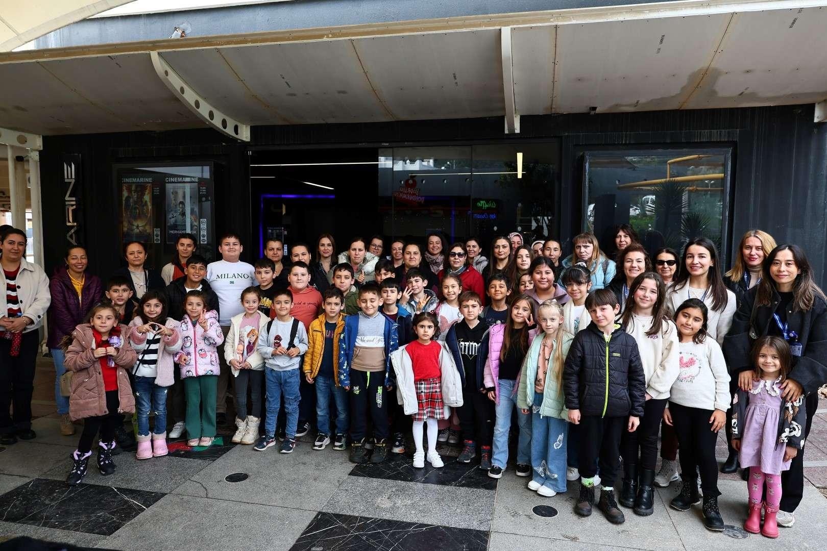 BELEDİYEDEN ÇOCUKLARA YARIYIL TATİLİNDE SÜRPRİZ SİNEMA GÖSTERİMİ