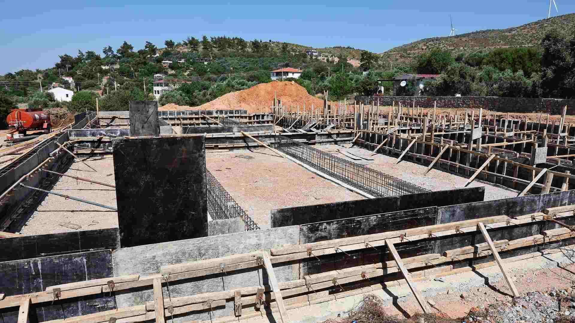 MAZI VE PINARLIBELEN'DE PAZAR YERİ ÇALIŞMALARI SÜRÜYOR