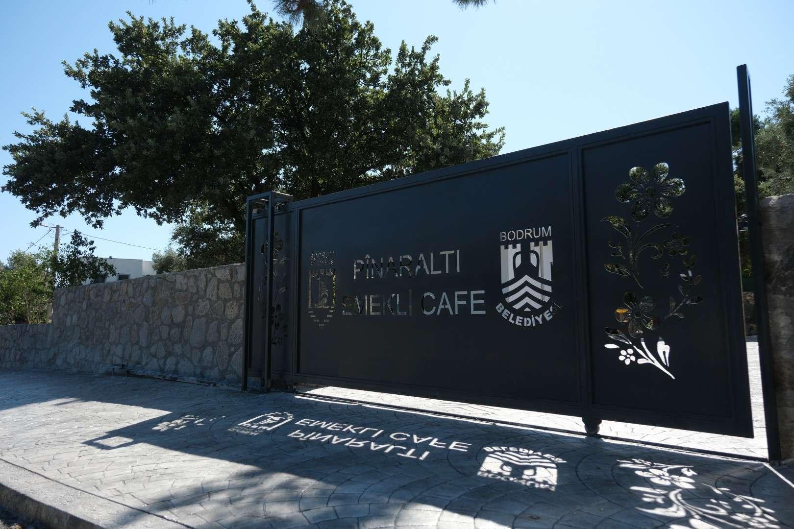 KONACIK'TA, YAPIMINDA SONA GELİNEN PÎNARALTI EMEKLİ KAFE HİZMETE HAZIRLANIYOR