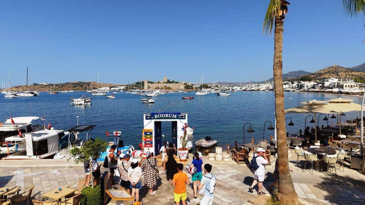 BODRUM’UN GÜZELLİKLERİ “MAVİYE AÇILAN KAPI” İLE TAÇLANIYOR