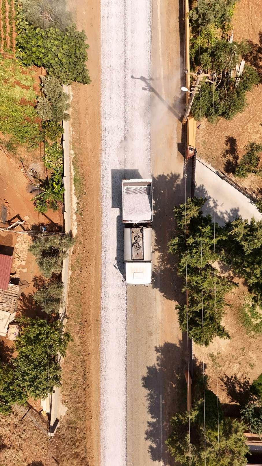SATHİ KAPLAMA ASFALT ÇALIŞMALARI PLANLI ŞEKİLDE SÜRÜYOR