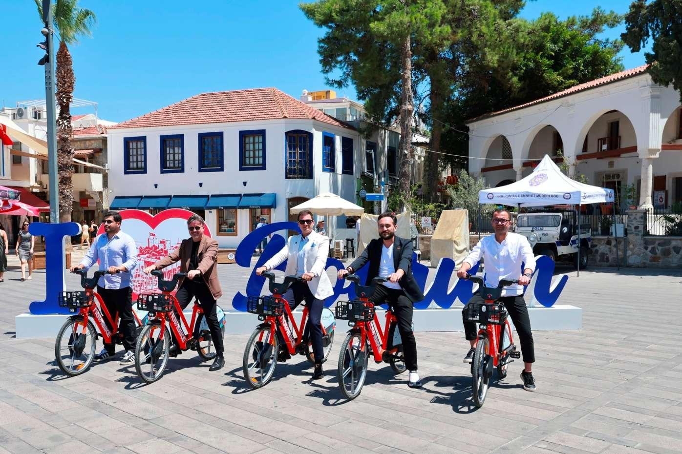 BODRUM’DA ELEKTRİKLİ BİSİKLET PAYLAŞIM SİSTEMİ İÇİN İMZALAR ATILDI