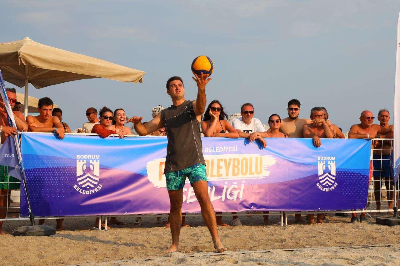 PLAJ VOLEYBOLU ŞENLİĞİ AKYARLAR’DA BAŞLADI