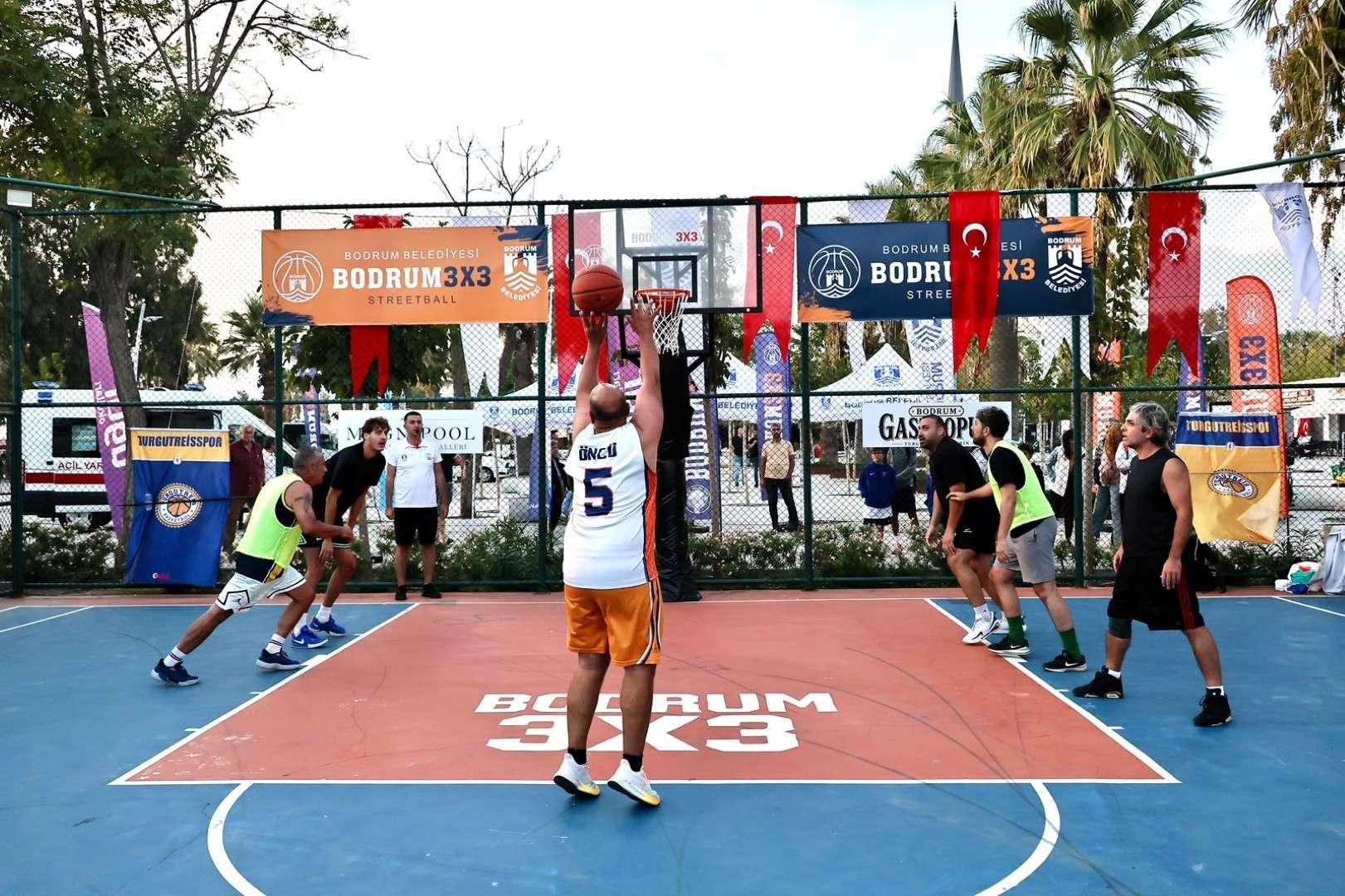 BODRUM 3X3 STREETBALL TURNUVASI ÖDÜL TÖRENİYLE SONA ERDİ