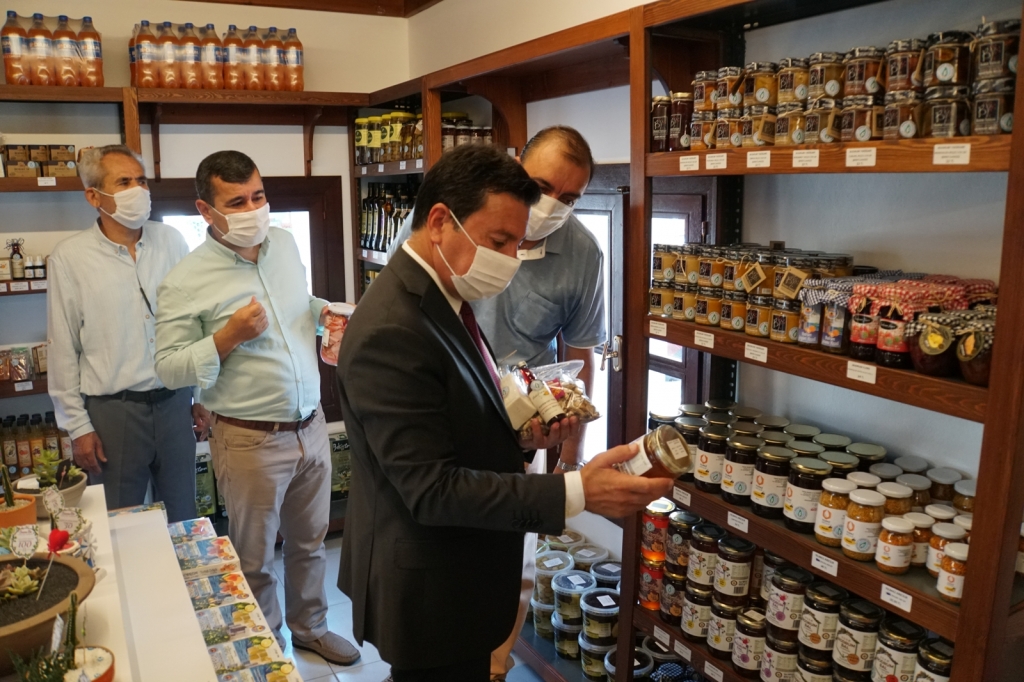 BODRUM TARKO AÇILDI, İLK ALIŞVERİŞİ BELEDİYE BAŞKANI YAPTI