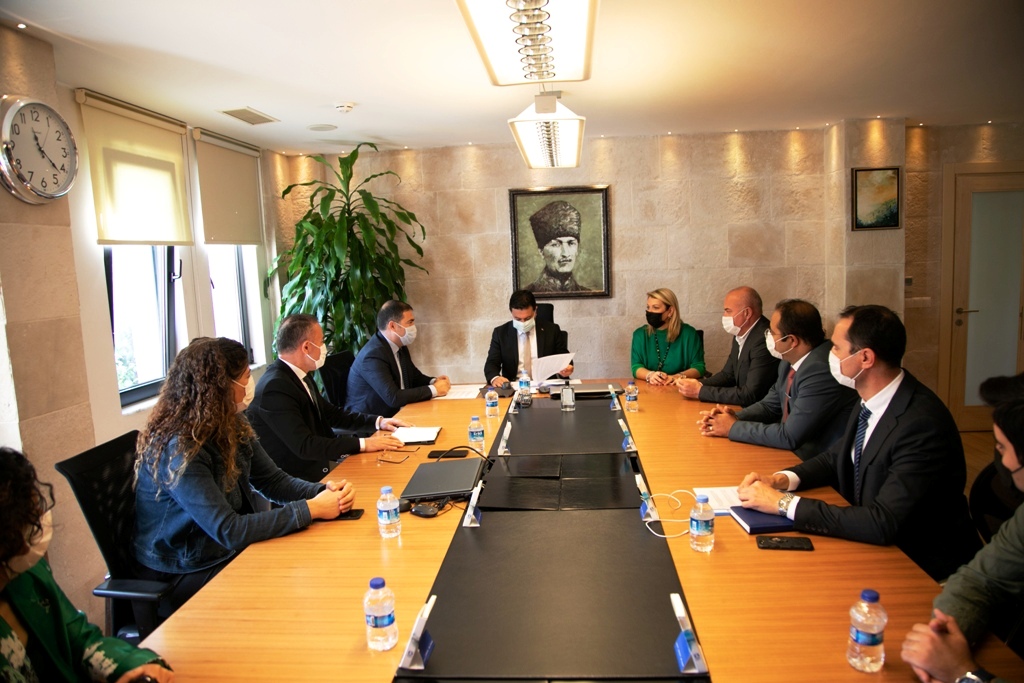 HALK EĞİTİM KURSLARI PANDEMİ TEDBİRLERİYLE AÇILIYOR