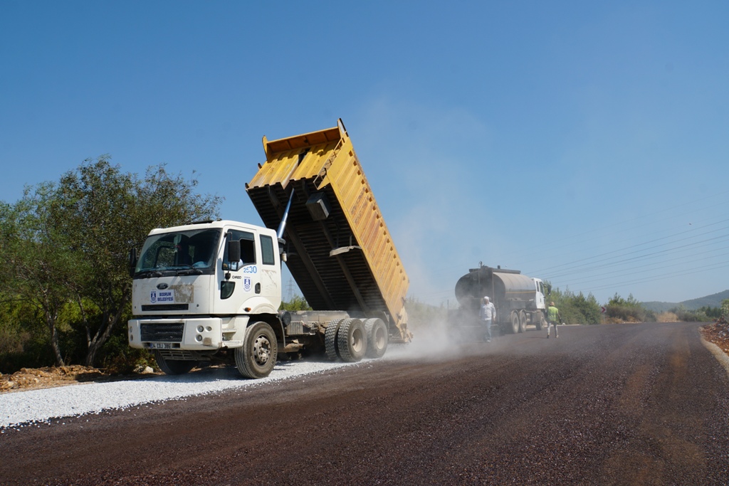 KARAOVA BÖLGESİNDE 90 BİN METRE SATHİ KAPLAMA ÇALIŞMASI TAMAMLANDI