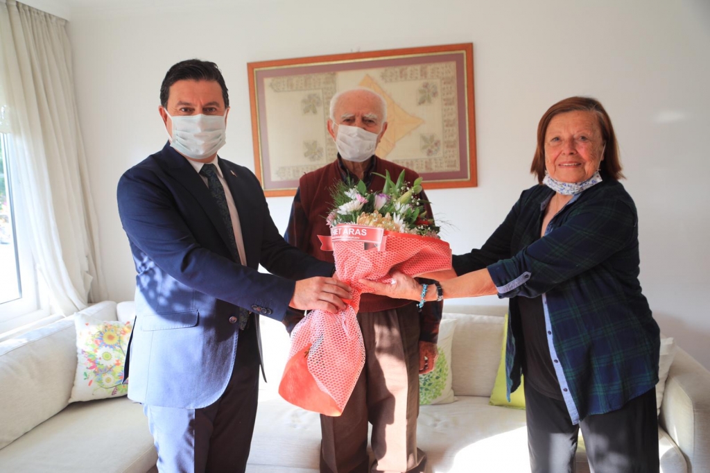 ÖĞRETMENLER GÜNÜ’NDE ANLAMLI ZİYARET