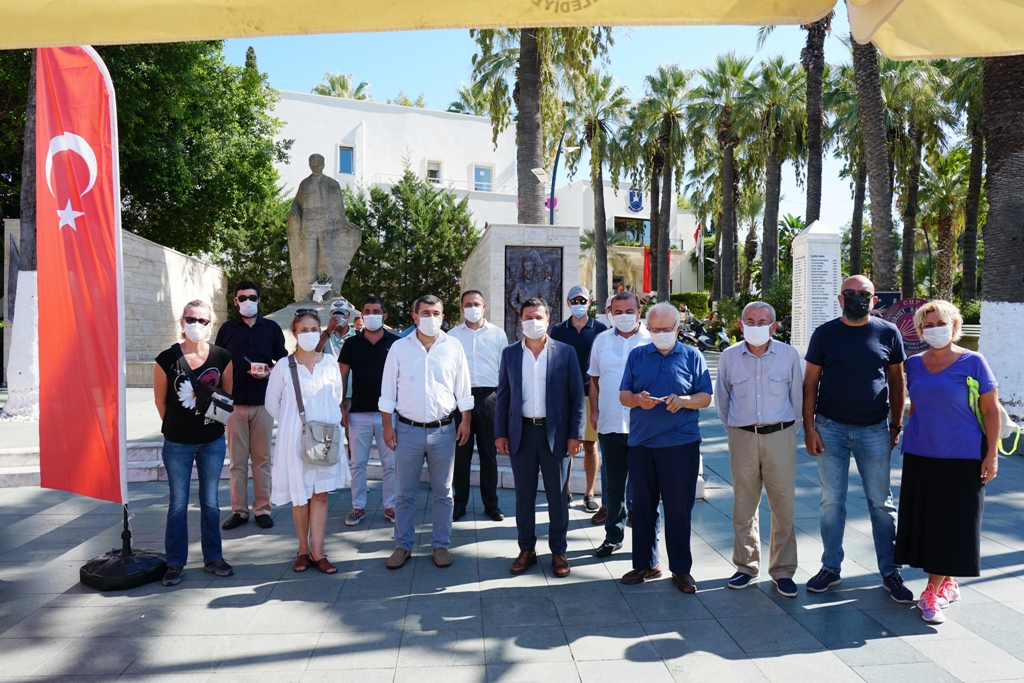 MEYDANDA AŞURE PAYLAŞIMI YAPILDI