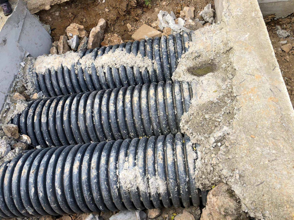 YAĞMUR KANALLARINDA İYİLEŞTİRME ÇALIŞMASI GERÇEKLEŞTİRİLDİ