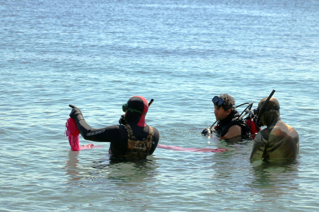 TÜRKBÜKÜ SAHİLİNDE DENİZ DİBİ TEMİZLİĞİ