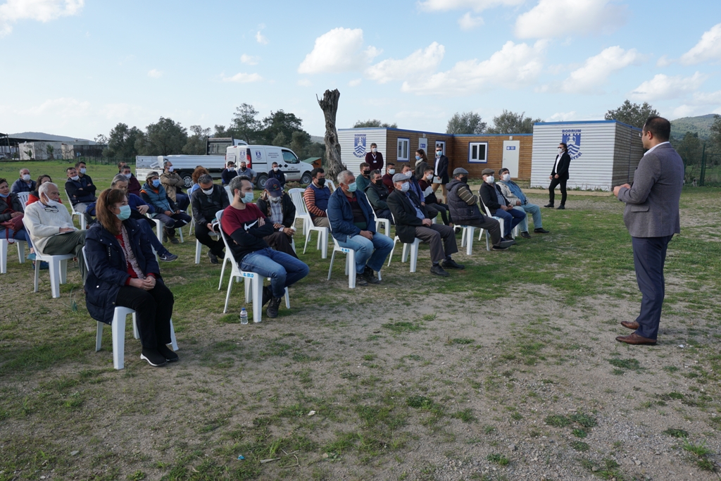 ÜRETİCİLER TARIM AR-GE VE TOHUM MERKEZİNDE BİR ARAYA GELDİ