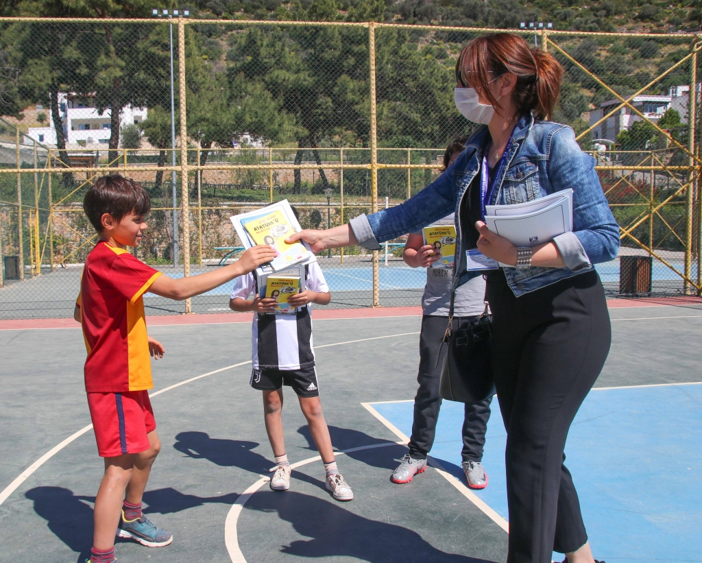 BODRUM BELEDİYESİ'NDEN ÇOCUKLARA KİTAP