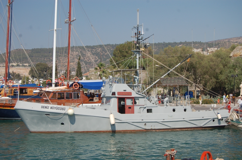 MÜZE GEMİ “DENİZ BÜYÜCÜSÜ” ZİYARETÇİLERİNİ BEKLİYOR