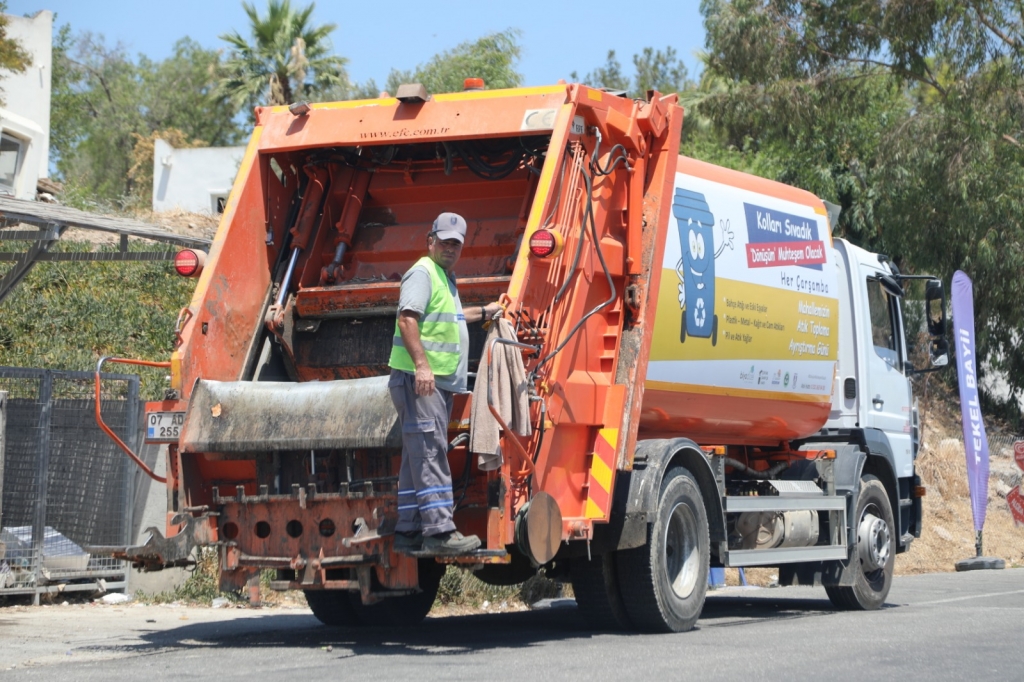 BODRUM BELEDİYESİ 1200 PERSONELİ İLE 7-24 BAYRAM MESAİSİNDE