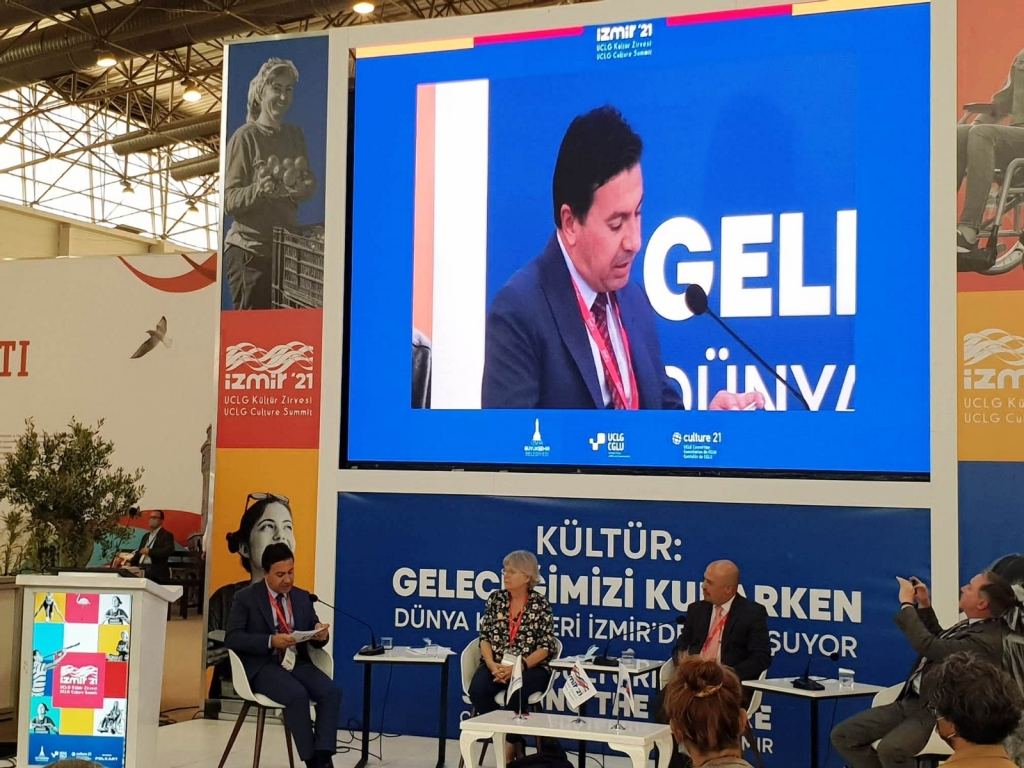 AHMET ARAS, İZMİR KÜLTÜR ZİRVESİ’NDEN İKLİM KRİZİ İÇİN SESLENDİ