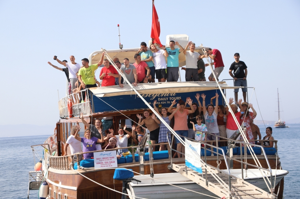 BODRUM BELEDİYESİ’NDEN İŞİTME ENGELLİLER İÇİN ‘SESSİZ TUR’