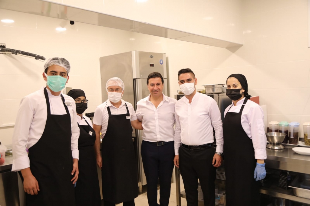 KARAOVA KAFE ŞENLİK HAVASINDA AÇILDI