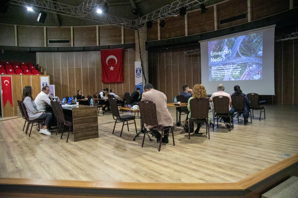 BELEDİYE PERSONELLERİNE SERA GAZI ENVANTERİ EĞİTİMİ VERİLDİ