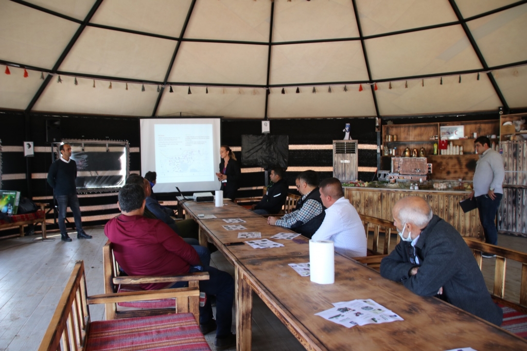 MUHTARLARA ‘’AKILLI ATIK TOPLAMA SİSTEMİ’’ SUNUMU YAPILDI