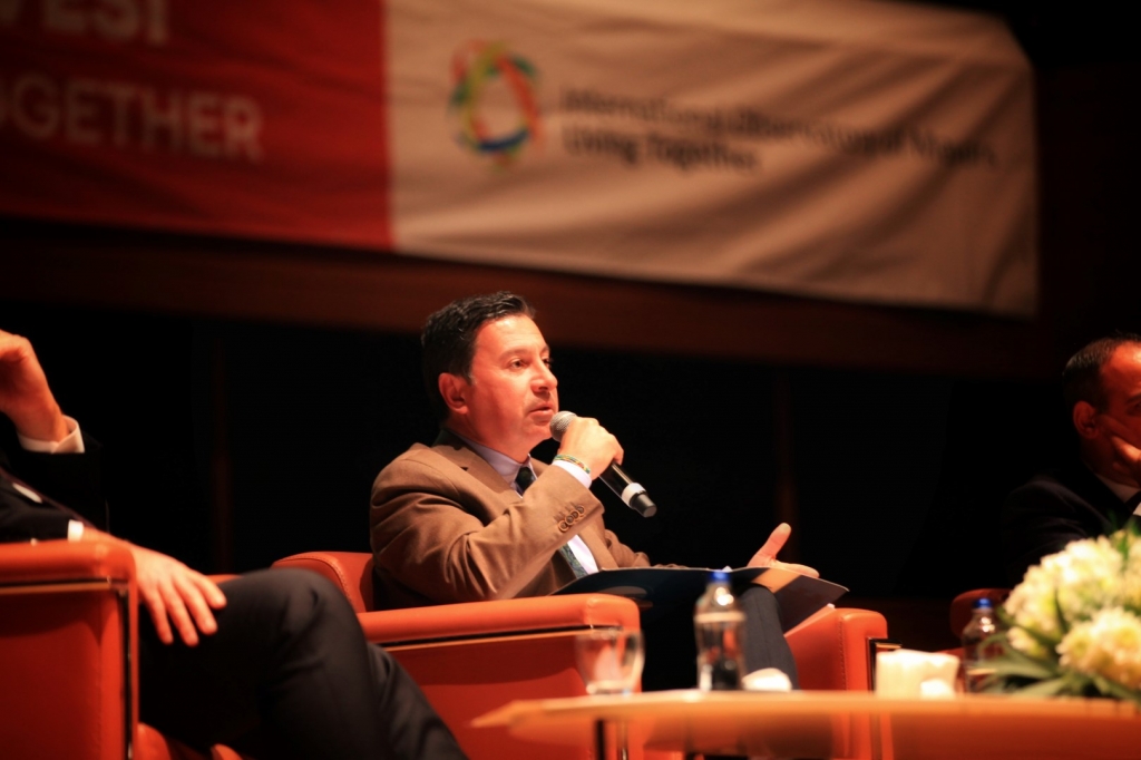 BAŞKAN ARAS, BİR ARADA YAŞAM ZİRVESİ’NE KATILDI