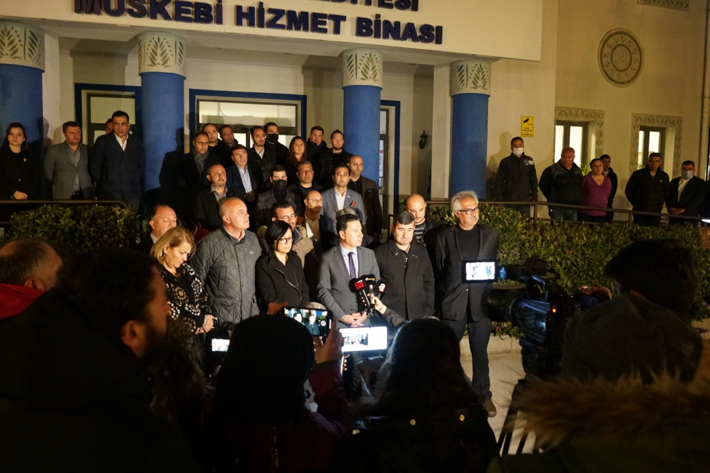 BAŞKAN ARAS: “ALNIMIZ AÇIK, BAŞIMIZ DİK”