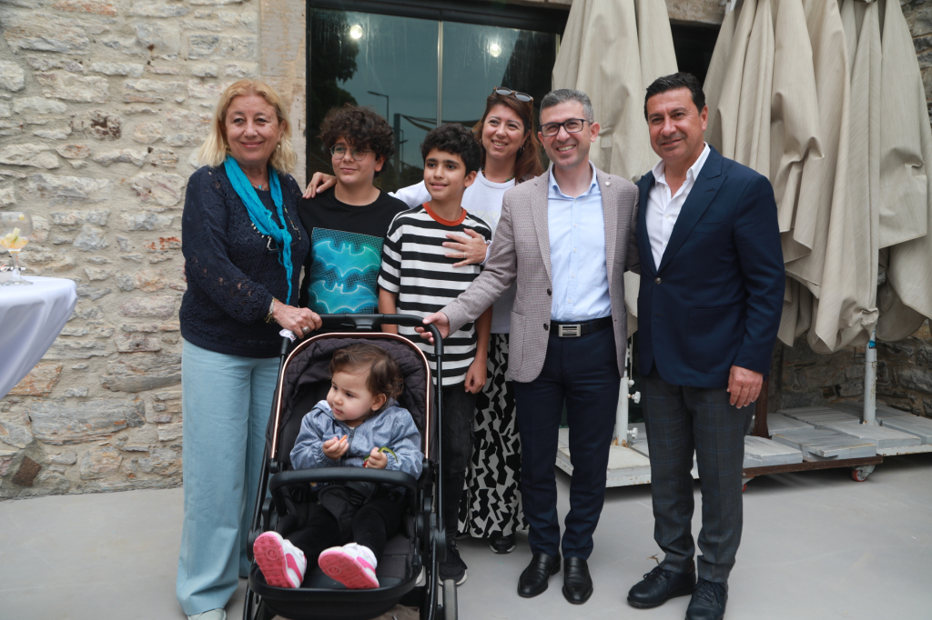 BODRUM İLÇE PROTOKOLÜ HALKLA BAYRAMLAŞTI