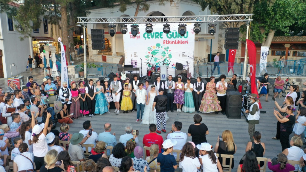 DÜNYA ÇEVRE GÜNÜ ÇEŞİTLİ ETKİNLİKLERLE KUTLANDI