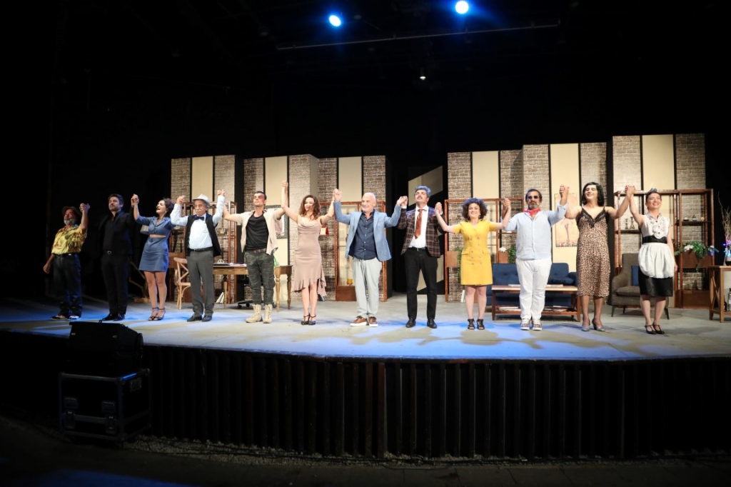 “YALANCI ARANIYOR” OYUNUNUN GALASI YAPILDI