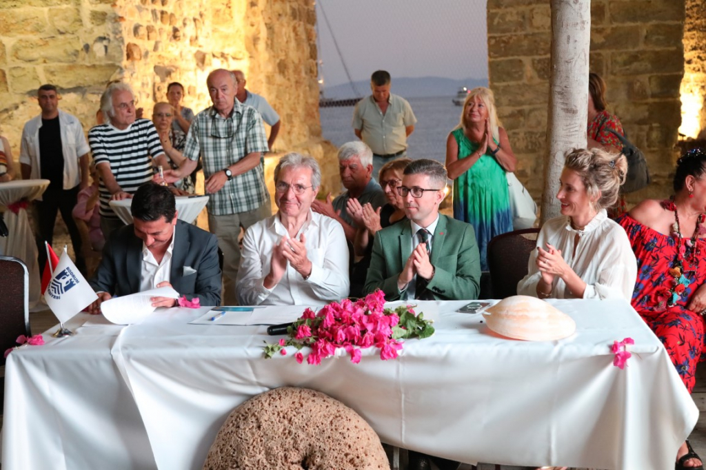 SÜNGERCİLİK MÜZESİ PROTOKOLÜ İMZALANDI