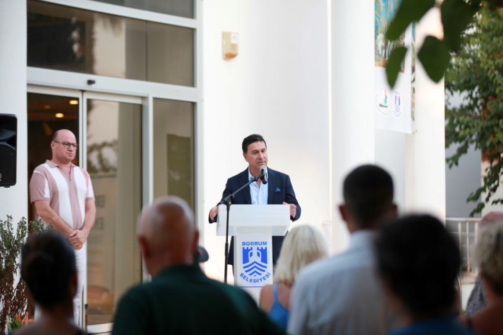 DEĞERLİ KOLEKSİYONLAR, SANATSEVERLERLE BULUŞUYOR