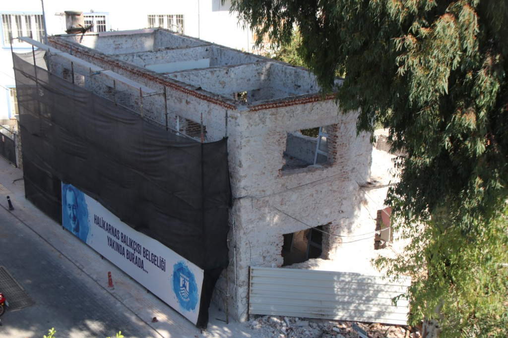 HALİKARNAS BALIKÇISI BODRUM BELGELİĞİ VE KAFETERYASI AÇILIYOR