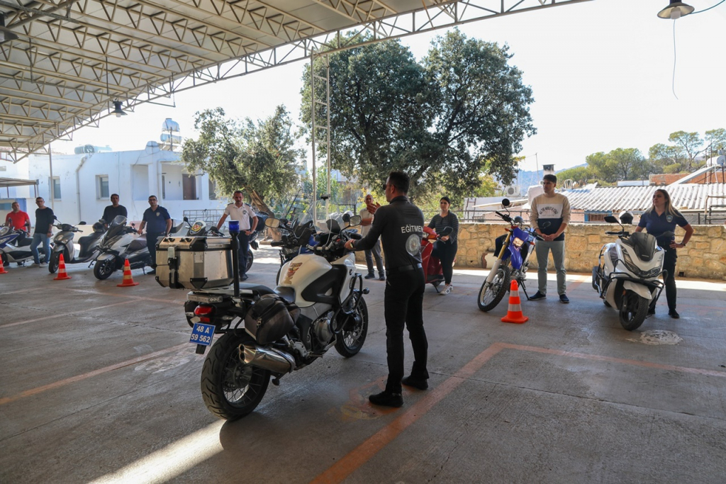 ZABITA EKİPLERİNE SÜRÜŞ EĞİTİMİ