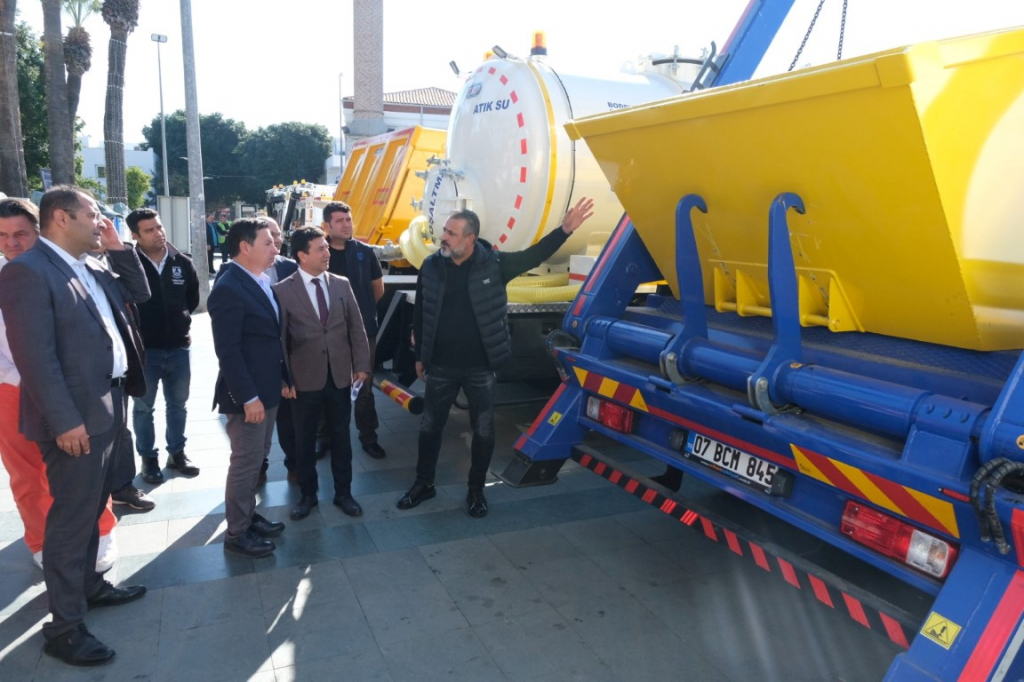 BODRUM BELEDİYESİ, HİZMET ARAÇ FİLOSUNU GÜÇLENDİRDİ
