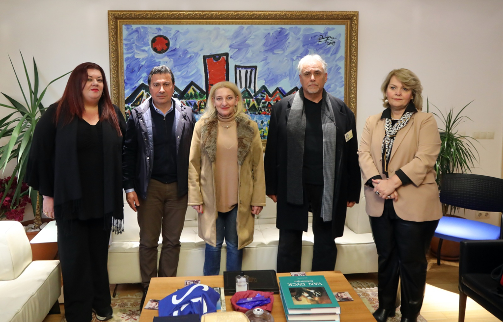 KOMŞU ADALARDAN YARDIM SEFERBERLİĞİ