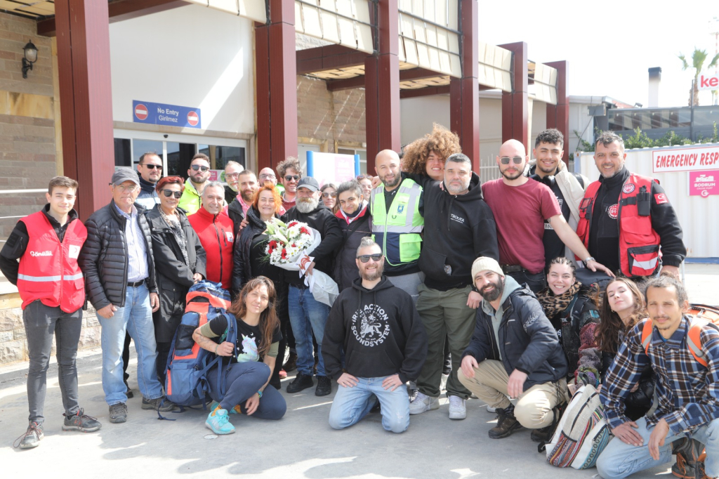 YUNANİSTAN’DAN BODRUM’A DAYANIŞMA ZİNCİRİ