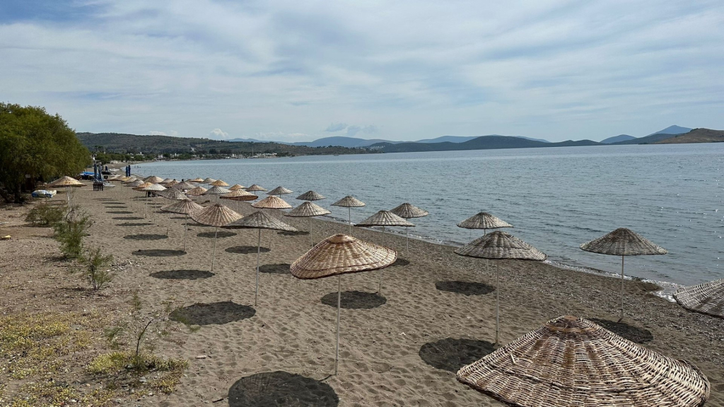 BELEDİYE HALK PLAJLARINDA SON HAZIRLIKLAR