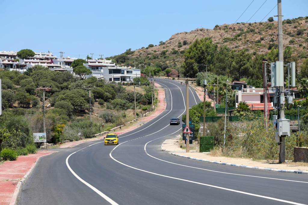 BELEDİYE, 45 BİN TON ASFALT SERİMİ YAPTI