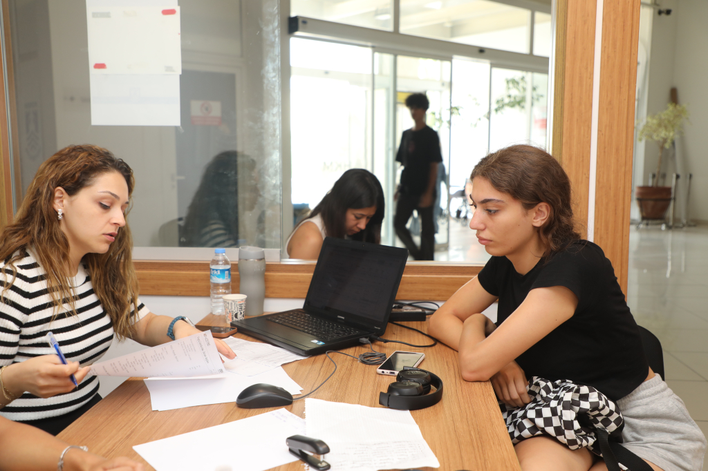 BELEDİYEDEN ÜNİVERSİTE ADAYLARINA TERCİH DESTEĞİ