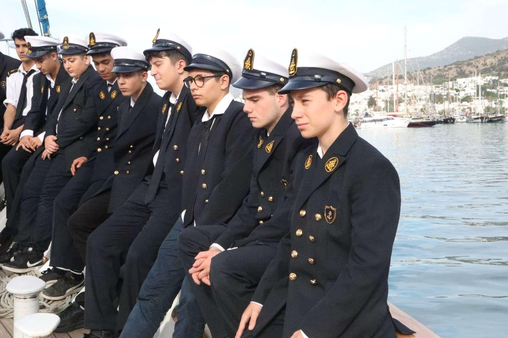 ÖĞRENCİLERE MAVİ BAYRAK EĞİTİMİ