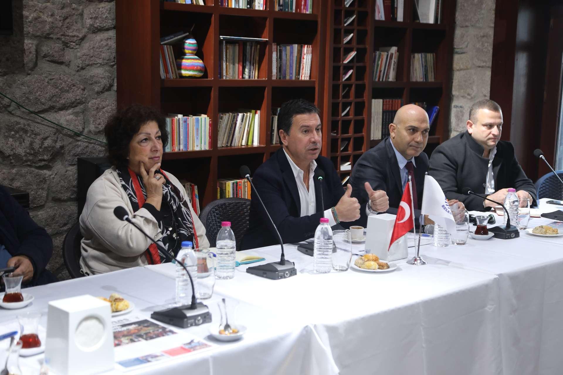 BAŞKAN ARAS, SİTE YÖNETİCİLERİ İLE BULUŞTU