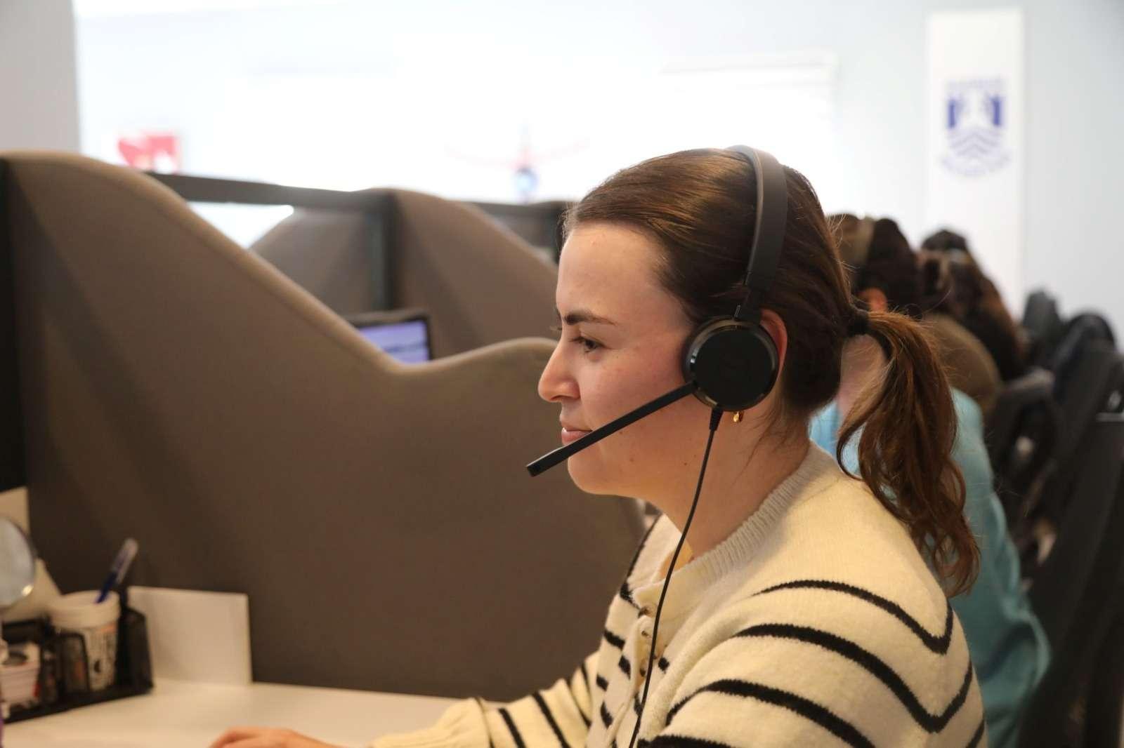 ÇAĞRI MERKEZİ 2023 YILINDA 5 BİN 300 SAAT GÖRÜŞME YAPTI