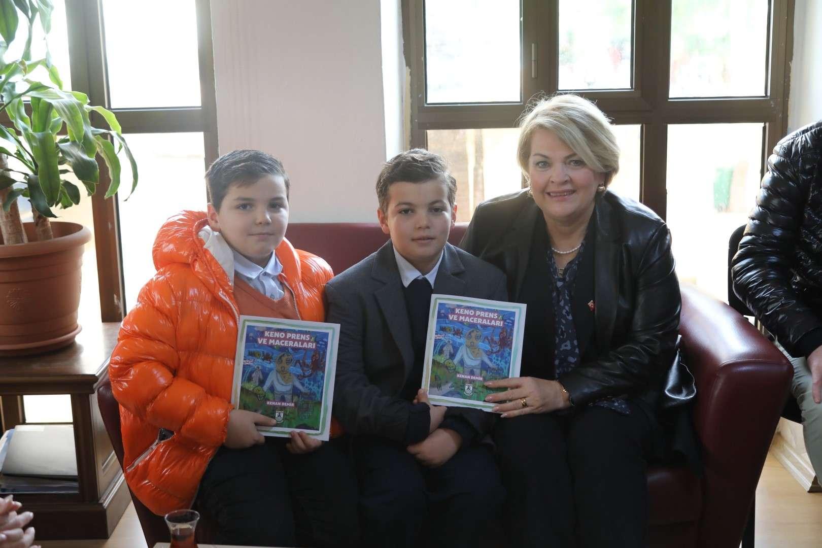 ÇOCUK YAZAR KENAN DEMİR`İN HAYALİ GERÇEK OLDU