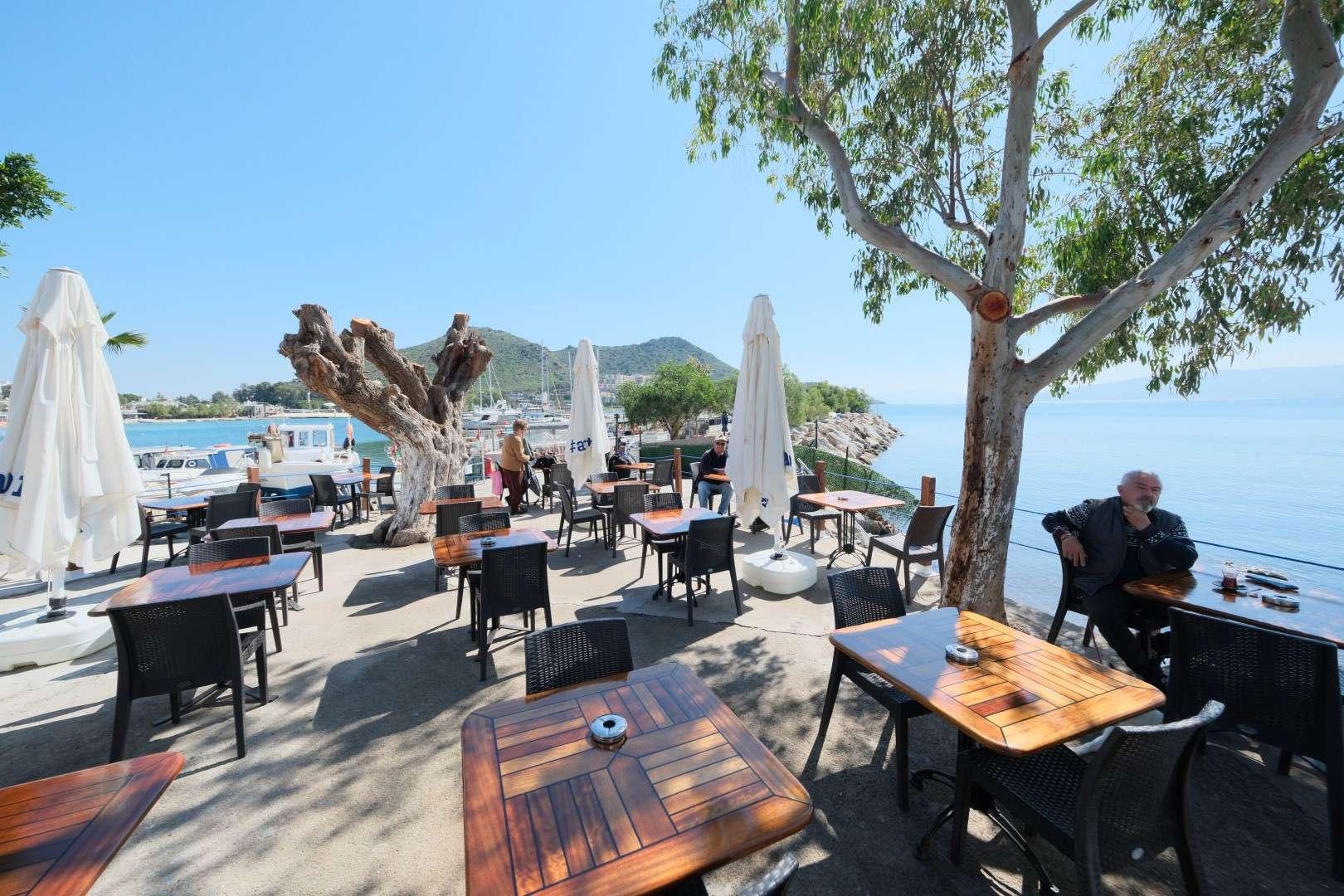 AKYARLAR’A YENİ BELEDİYE KAFE