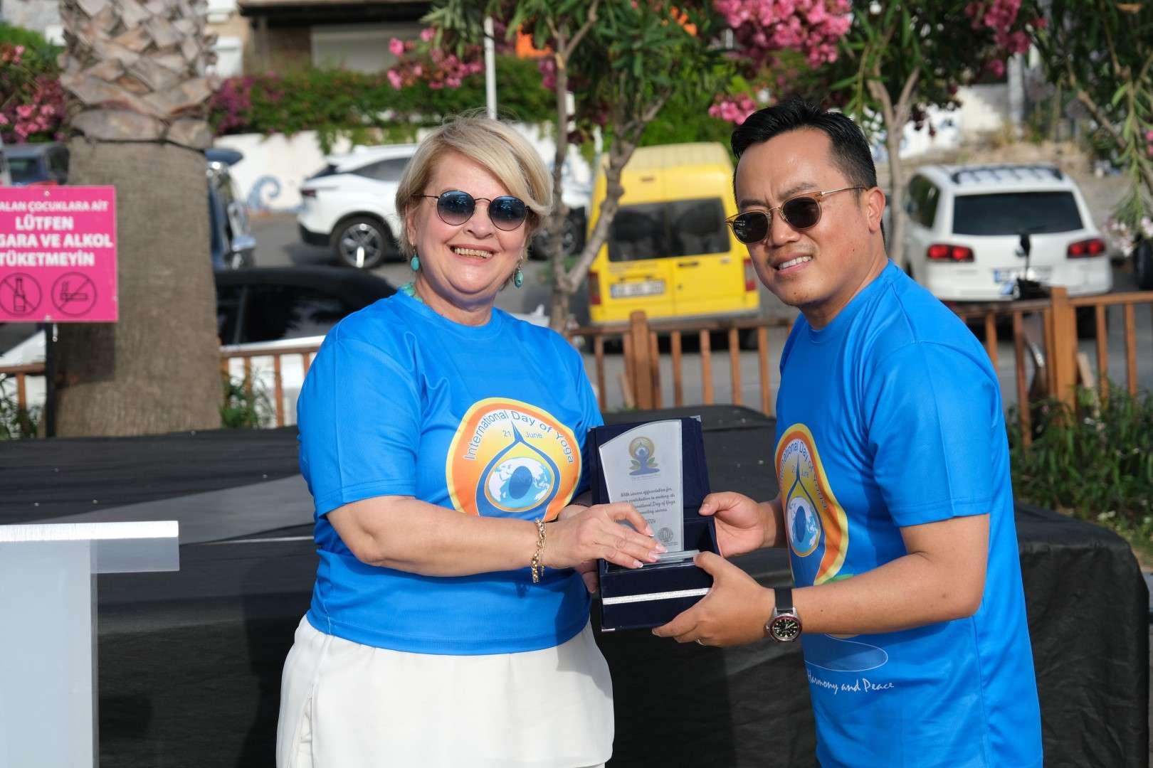 BİTEZ ÜÇ FİDAN PARKINDA ULUSLARARASI YOGA GÜNÜ ETKİNLİĞİ