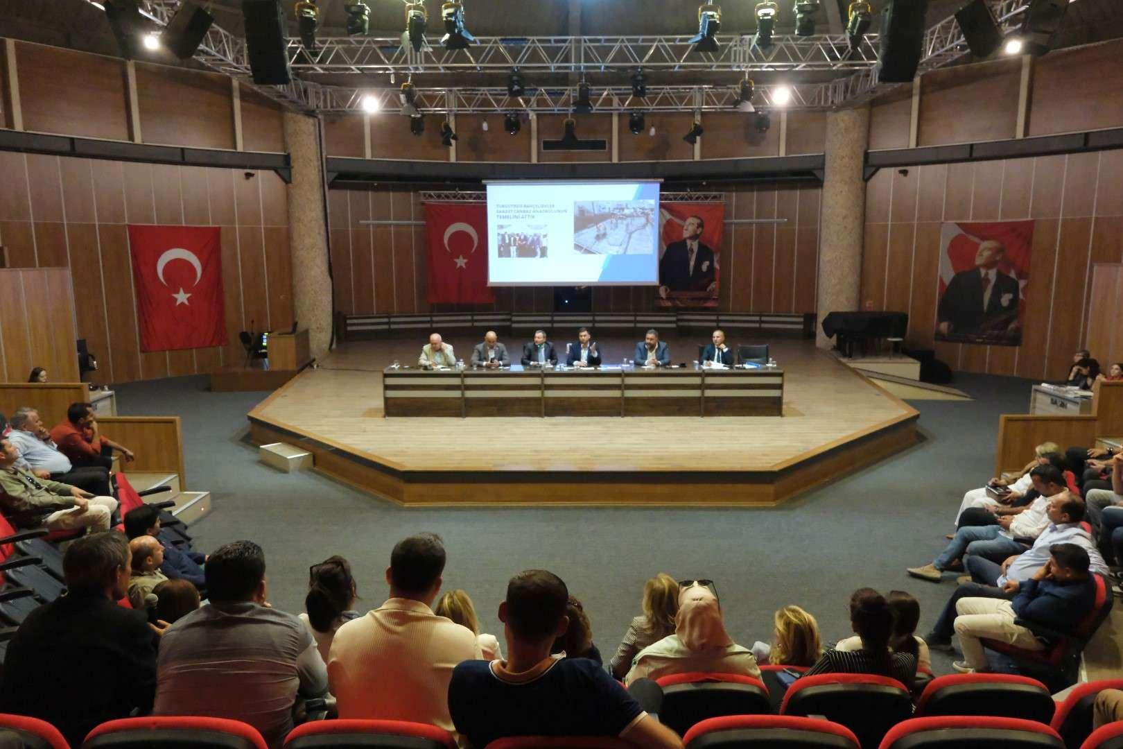 BAŞKAN MANDALİNCİ, MUHTARLARLA BİR ARAYA GELDİ