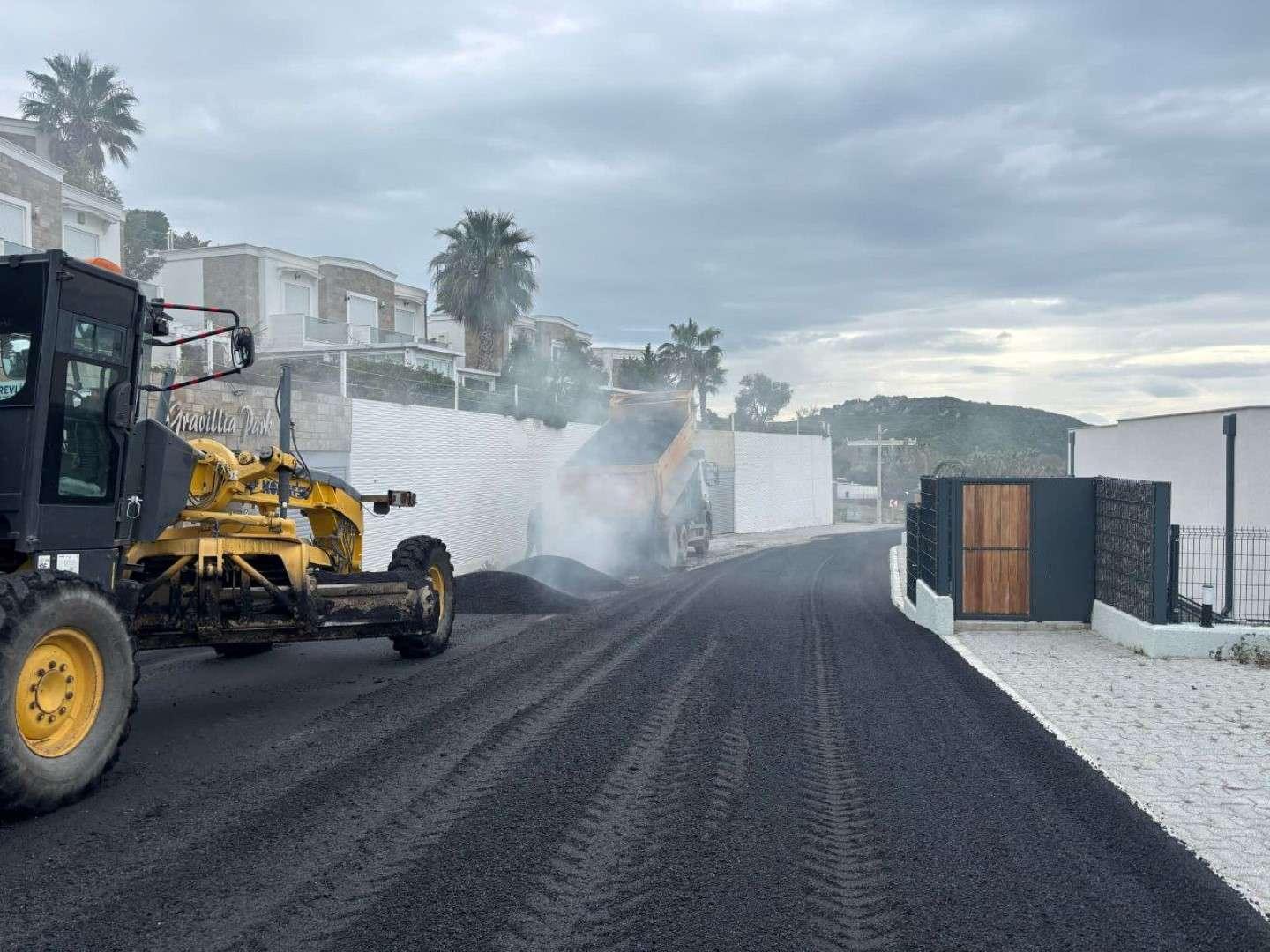 ASFALT ÇALIŞMALARI DEVAM EDİYOR