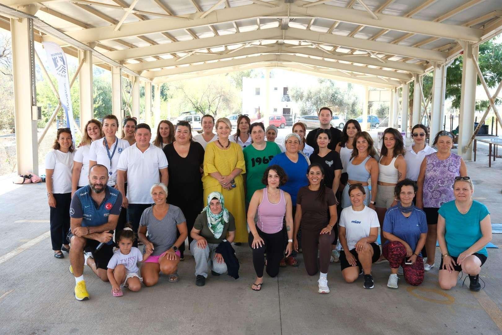 Kadınlar Çiftlik'te açık hava spor etkinliğinde bir araya geldi